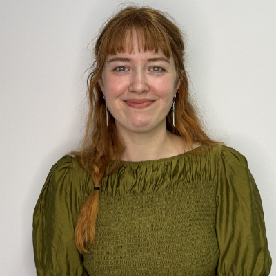Portrait Foto von Janine Walle-Schröder